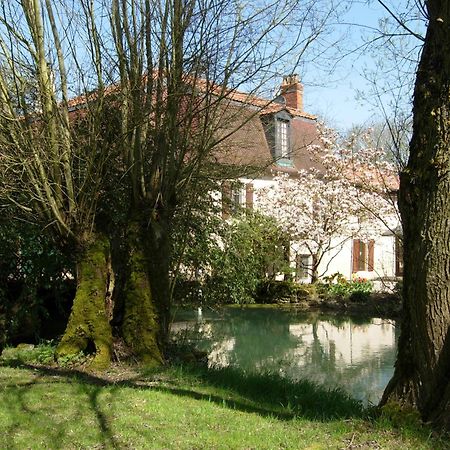 Logis Hotel Le Chantoiseau Chaumont-sur-Aire Exterior photo
