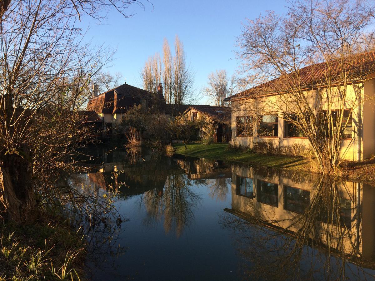 Logis Hotel Le Chantoiseau Chaumont-sur-Aire Exterior photo