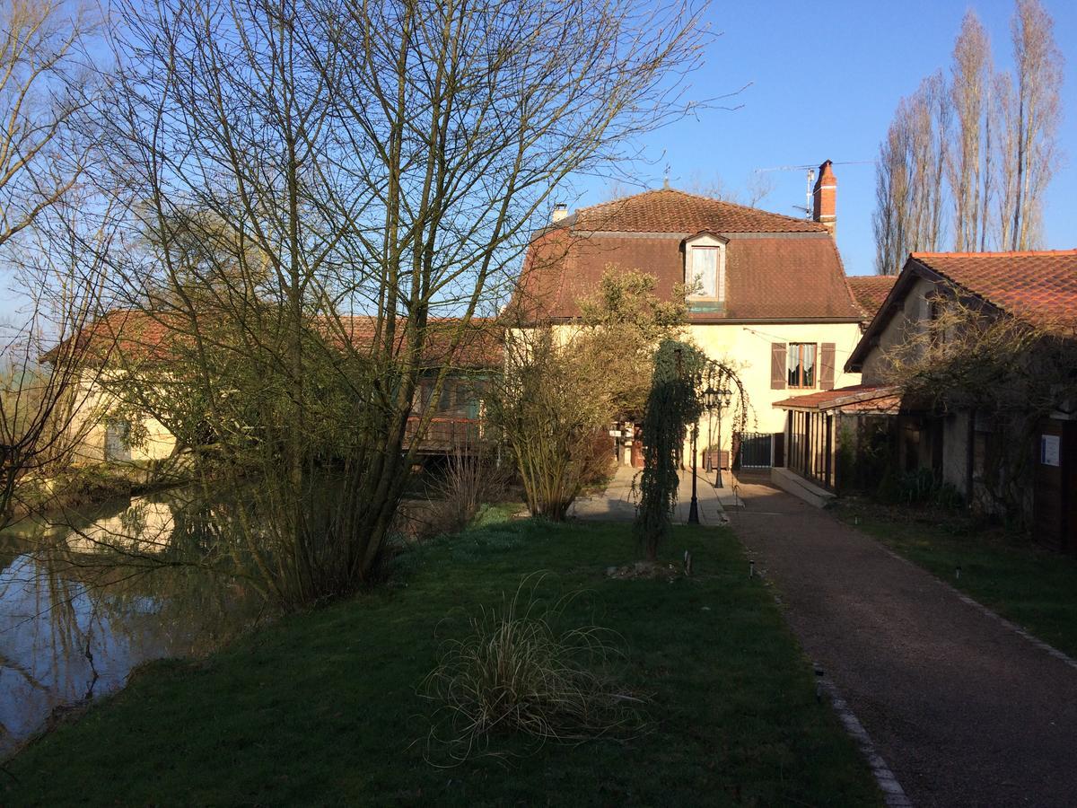Logis Hotel Le Chantoiseau Chaumont-sur-Aire Exterior photo